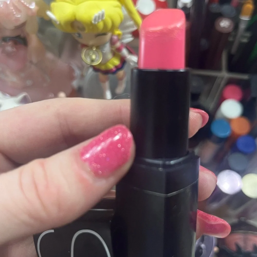NARS Hot Pink Lipstick - Picture 1 of 4